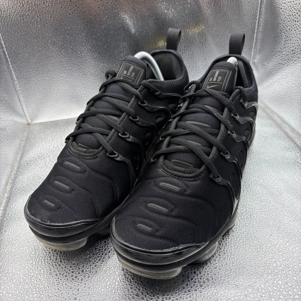 Size 10 Nike Air VaporMax Plus SE Black Womens‎ Lace Up Running Shoes DH1063-001